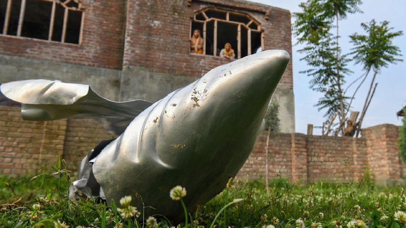 World leaders call for calm after India strikes Pakistan following attack in Kashmir