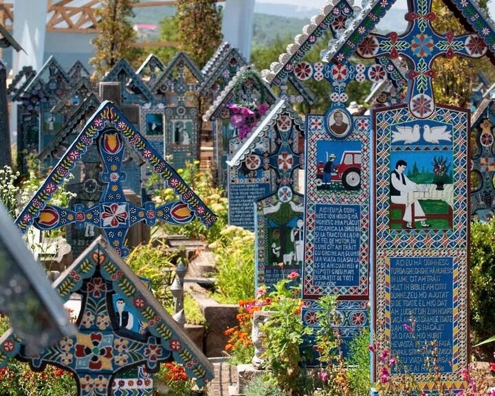 羅馬尼亞·瑟彭察歡樂墓園 Săpânța Merry Cemetery