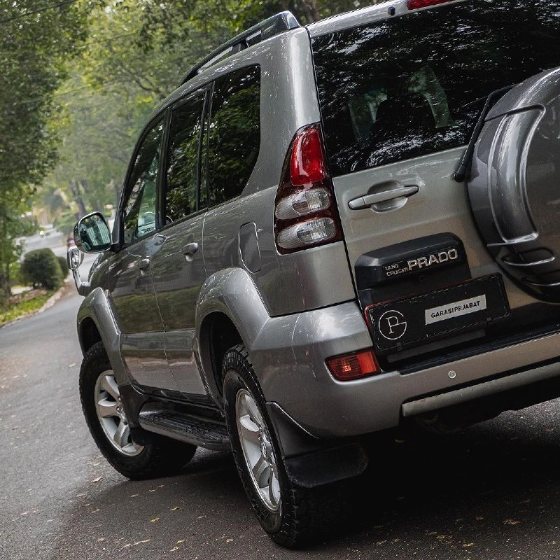Нестареющая классика Toyota land cruiser prado