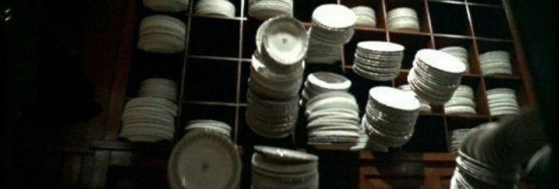 منطقه آزاد: غم انگیز ترین صحنه تایتانیک از نظر مامانم:@aaazaaad