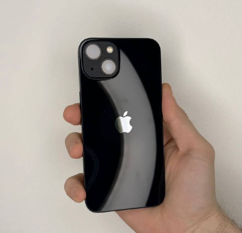 Продам iPhone 13 черный — фото 1