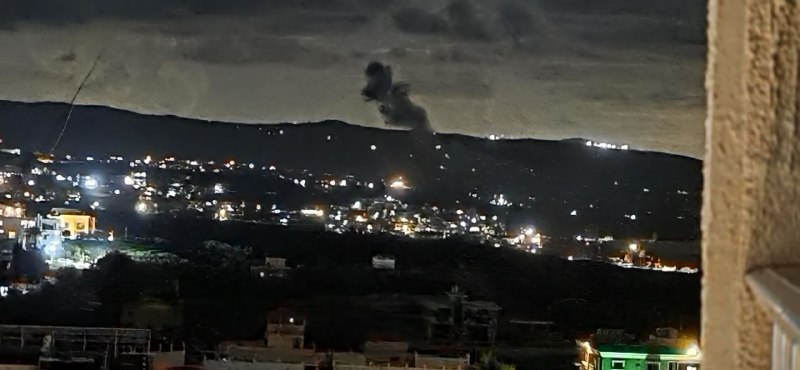 🚨🚨Surveillance.. Two violent Israeli explosions in Al-Manzouri minutes apart. Their voice is heard in and around Tzur.