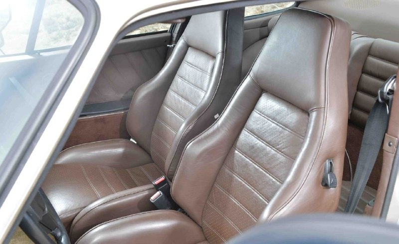 Porsche 911 Turbo 3.3 Coupe (930) 4