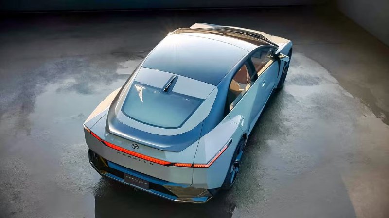 Toyota представила концепт новой Corolla 2
