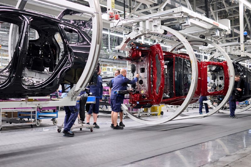 Крупнейший завод BMW в Европе отметил 40-летие 2