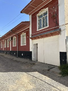 Uy sotiladi srochno
