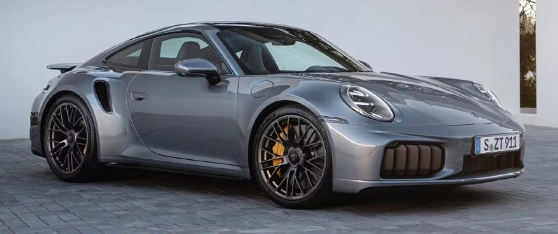 Porsche пока отказались от идеи делать 911 подзаря...