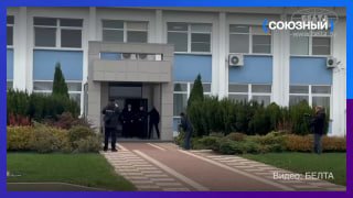 המשלחות הרוסית והאוקראינית יצאו משדה התעופה גומל באותו לוח נציגים מבלארוסים ליוו את משתתפי המבצע ההומניטרי…