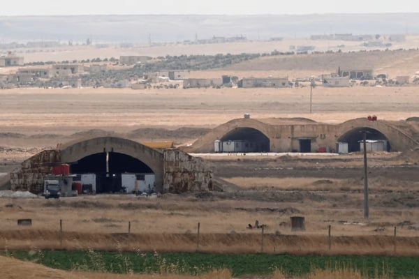 ایران نیوز: آکسیوس: انتخابات سراسری، دلیل حمله اسرائیل به سوریه بود🔻وبگاه «آکسیوس» بامداد چهارشنبه گزارش داد که برخی از مقامات ارشد