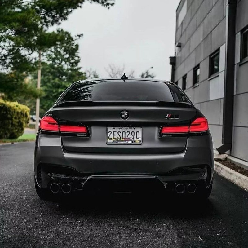 BMW M5 F90 8