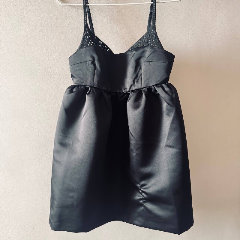 Чёрное платье H&M 🖤