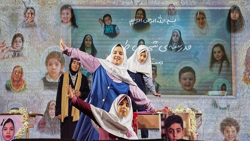 اخبار اصفهان: آسیبدیدگان جنگ و کودکان میناب محور جشنواره فیلم کودک باشند🔹عضو شورای اسلامی شهر اصفهان: جشنواره امسال معطوف به موضوعات