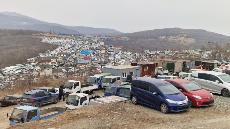 Во Владивостоке убирают «Зеленый угол» — легендарный авторынок праворульных автомобилей из Японии 4