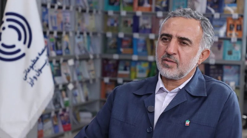 ایبِنا_ رسانه اقتصاد و بانک ایران: احتمال بازنگری دستمزد کارگران در طول سال وجود داردمحمد سراج، نماینده مردم تهران در مجلس در گفتوگو با ایبِنا:🔹 امسال اف