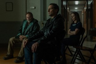 «Бухта вдов» получила восемь премий «Эмми»: сериал победил в ряде технических номинаций, в том числе за операторскую работу и монтаж звука. Шесть наград забрал мини-сериал «ГКС. Сент-Луис». Сыгравшие в нем Дэвид Харбор и Линда Карделлини получили первые «Э