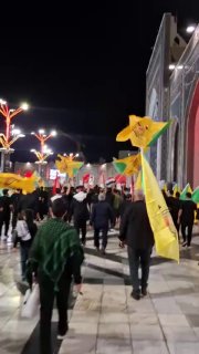 🎦 נוכחות משלחת קטאיב חיזבאללה עיראק במקדש רזאווי בליל הלווייתו של מנהיג המהפכה שנהרג