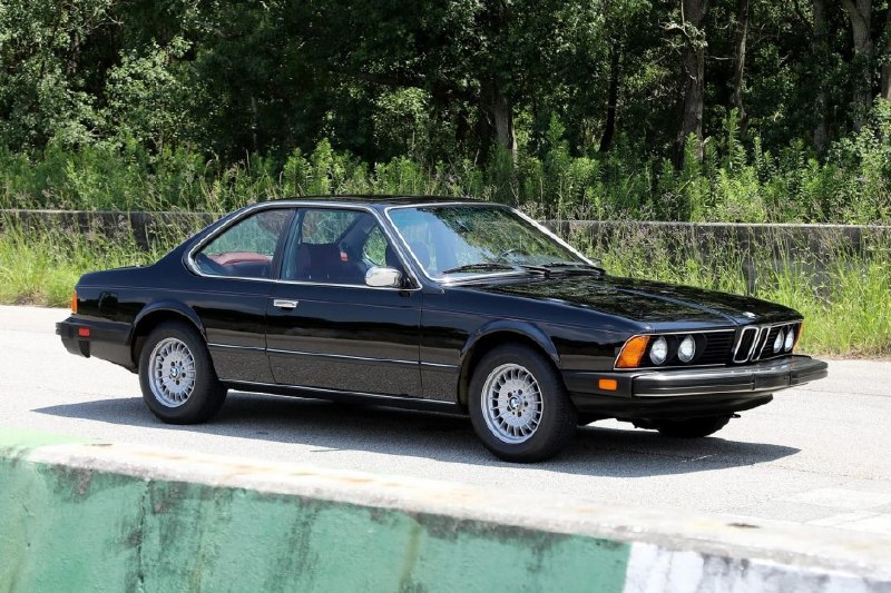 Сегодня мы хотим поделиться с вами удивительной находкой - BMW 633CSi 1983 года 