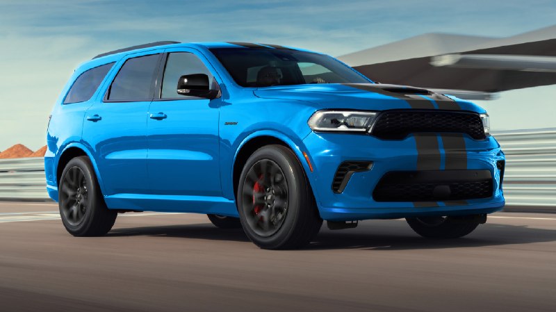 🌞 В эту субботу мы хотим поговорить о неожиданном успехе Dodge Durango! 🚗 По д