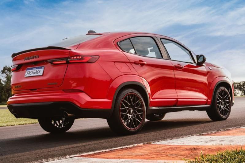 Кросс-купе от Fiat получило спортивную версию от Abarth 7