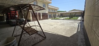 Нотурар Бино сотилади М39 автомагистрал йулида