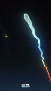 סין משגרת רקטה עם לוויין חישה מרחוק של כדור הארץ פורסמו צילומים מרהיבים של השקת רכב השיגור הסיני מרץ ארוך 8…