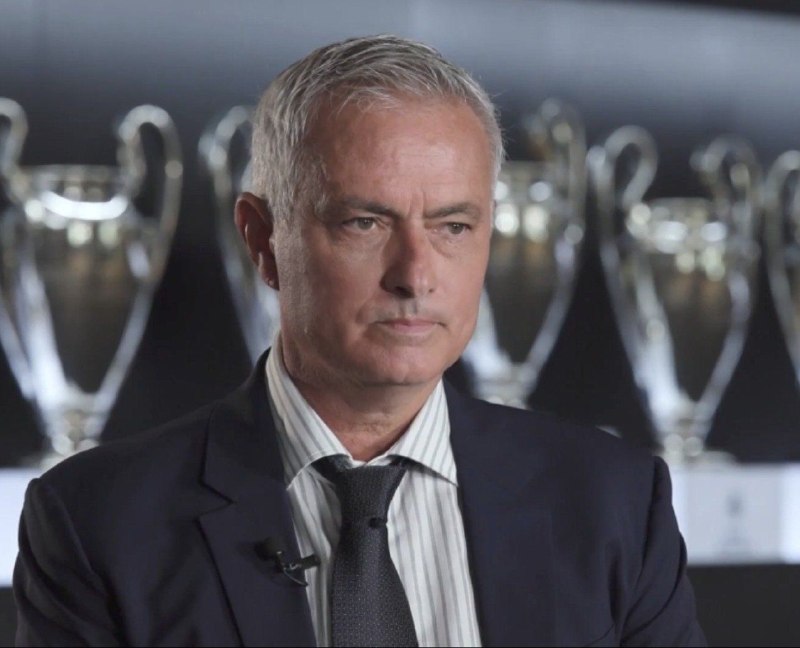 رئال مادرید | Real Madrid: 🎙🤩 مورینیو:من یک ترکیب بسیار متعادل در اختیار دارم که پس از بررسی و مشورتهای فراوان شکل گرفته است.ما این ترکیب را بدون