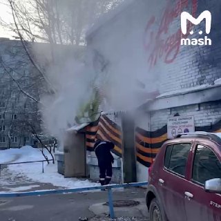 Настоящий ледниковый апокалипсис нагрянул в Подмосковье. Люди в 40 жилых домах с ночи сидят без отопления в Жуковском. Всему виной коммунальные аварии из-за резких морозов.Половина города сегодня проснулась без отопления и горячей воды. Подачу приостановил