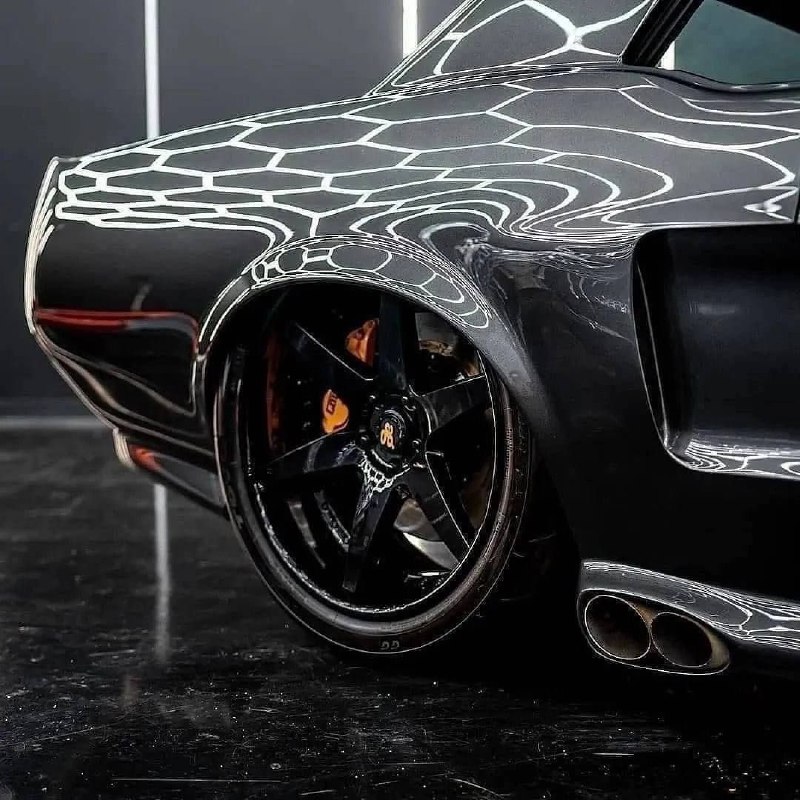 Mustang с двигателем от Ferrari 4