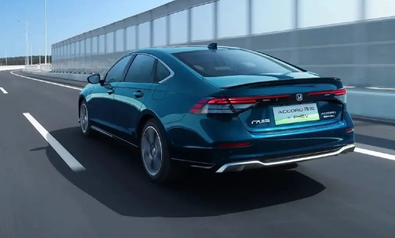 В Китае Honda Accord подешевела на 1,13 млн ₽ 2