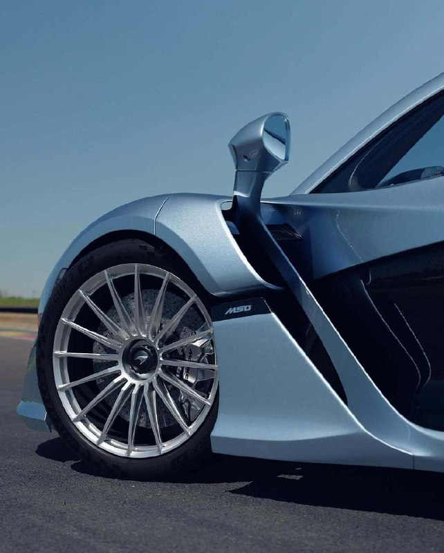 McLaren W1