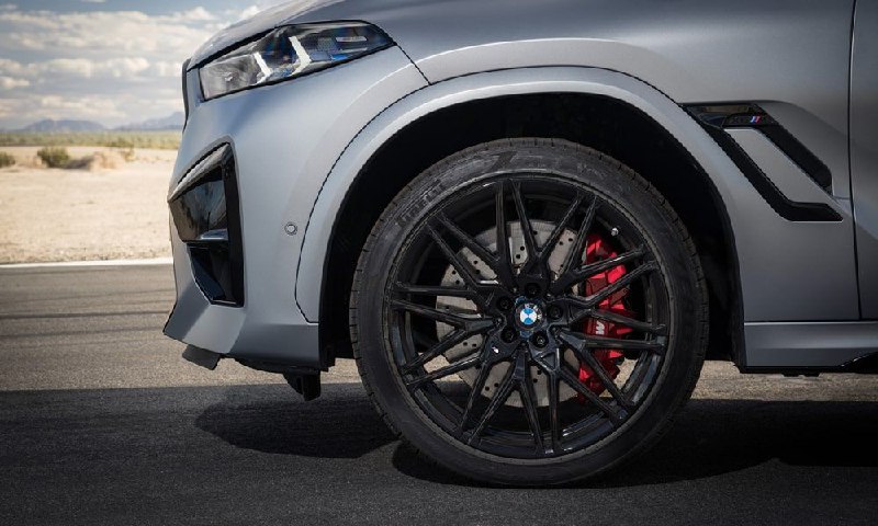 BMW X6 M 9