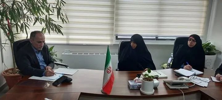 وزارت كشور: 🟠 در نشست رئیس مرکز امور زنان و خانواده و دبیر ستاد جوانی جمعیت وزارت کشور با معاون ستاد ملی جمعیت، بر تدوین تفاهم‌نامه 