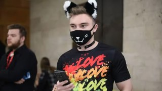Экс-кандидат в мундепы Москвы, квир-фембой Даниил Неонов уехал из России на фоне преследования. Он рассказал о пытках и риске «карусельных» арестовБывший кандидат в депутаты московского района Щукино Даниил Неонов уехал из России на фоне давления со сторон