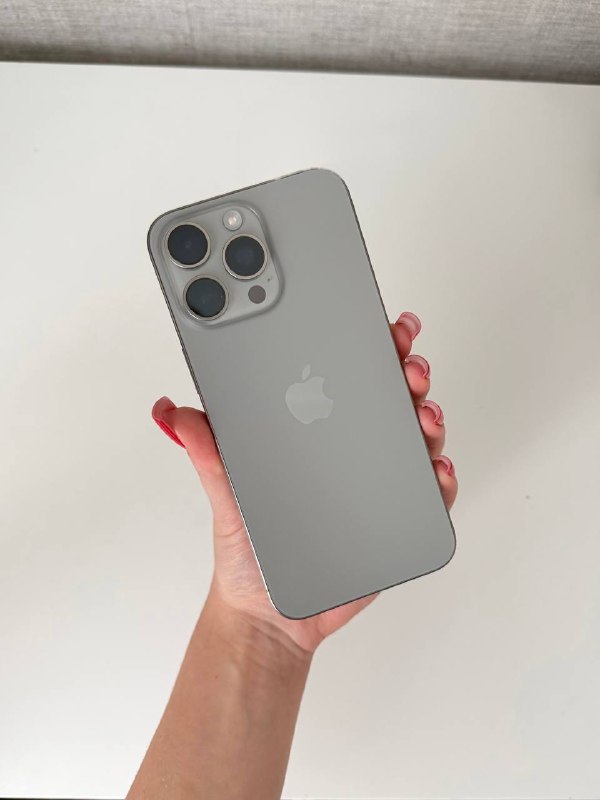 Продам IPhone 15 Pro Max — фото 1