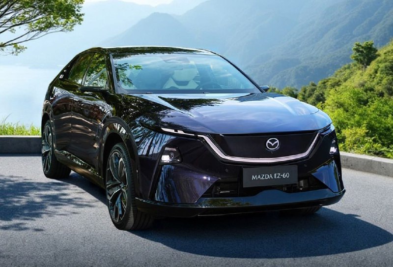 Mazda представила в Китае новый кроссовер EZ-60

М...