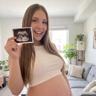 chloepreggo