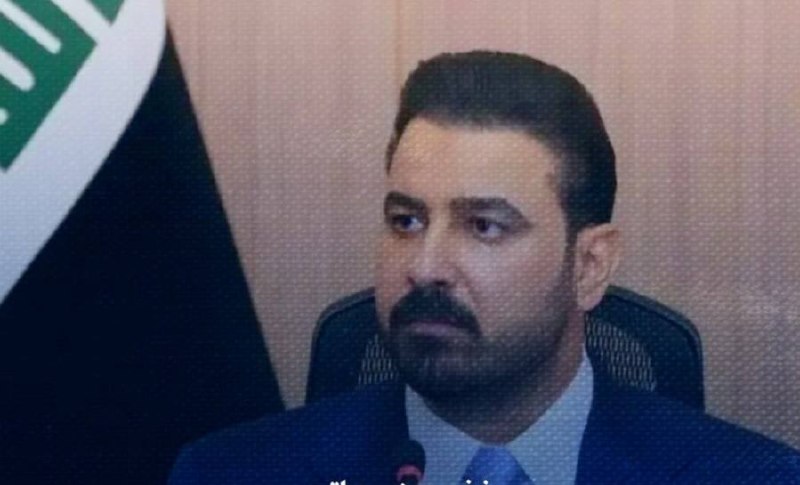 اخبار اعتراضات ایران-اصفهان: نخستوزیر عراق شمشیر را از رو بسته استاز موضع خود درباره انحصار سلاح عقبنشینی نخواهم کرددر این مورد تا پای رویارویی پیش