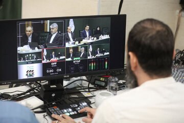 دیده بان ایران: ✅ ماده ۲۷ طرح موسوم به «مقابله با نفوذ»🔴اهالی هنر در چنبره صلاحدید نامحدود مجری قانون🔹 هوشنگ پوربابایی؛ وکیل عدلیه و رئی