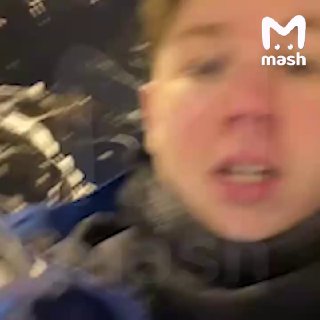 Люди прыгали с застрявшего подъёмника в Степаново прямо в снег, одна девушка сильно ударила коленями себе в лицо во время приземления.У фуникулёра сломался трос. 50 застрявших сноубордистов и лыжников провисели на высоте на морозе около двух часов — на отк