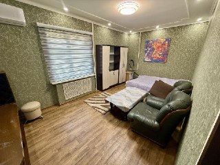 Сдается 2 -х комнт квартира,  просьба звонить до 20::00  в рабочие дни