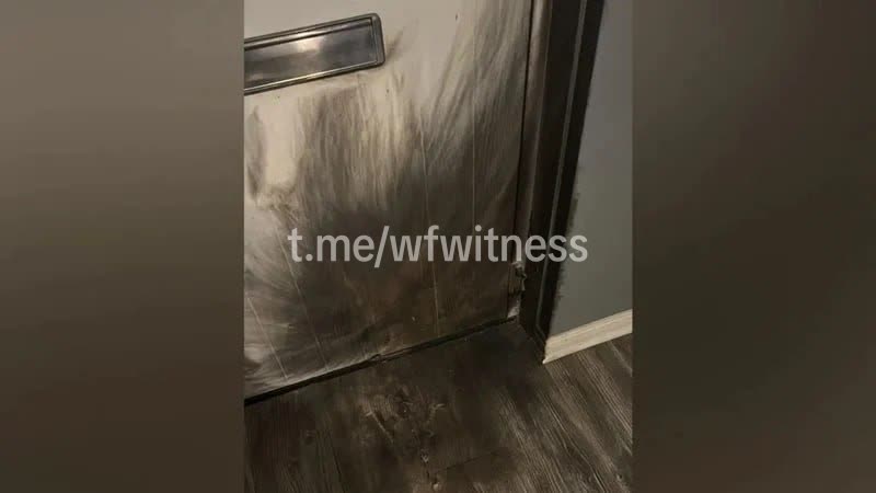 ️🇬🇧🇮🇪 RTÉ: מטען צינור נדחף דרך תיבת מכתבים בבית ברחוב סטנהופ בצפון בלפסט בסביבות השעה 3 לפנות בוקר, התפוצץ במלואו וגרם נזק לדלת ולמסדרון.