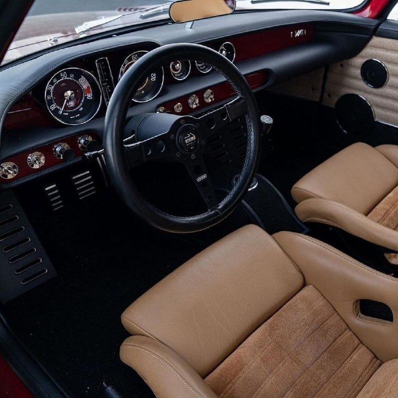 1964 Volvo P1800 restomod 9