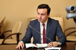 Главы КПРФ и «СР» во Владимирской области раскритиковали снятие «Яблока» с выборов, назвав происходящее произволом и потребовав снять «ЕР»🔵 Глава владимирского обкома КПРФ и депутат Заксобрания Антон Сидорко назвал снятие «Яблока» с выборов политическим бе