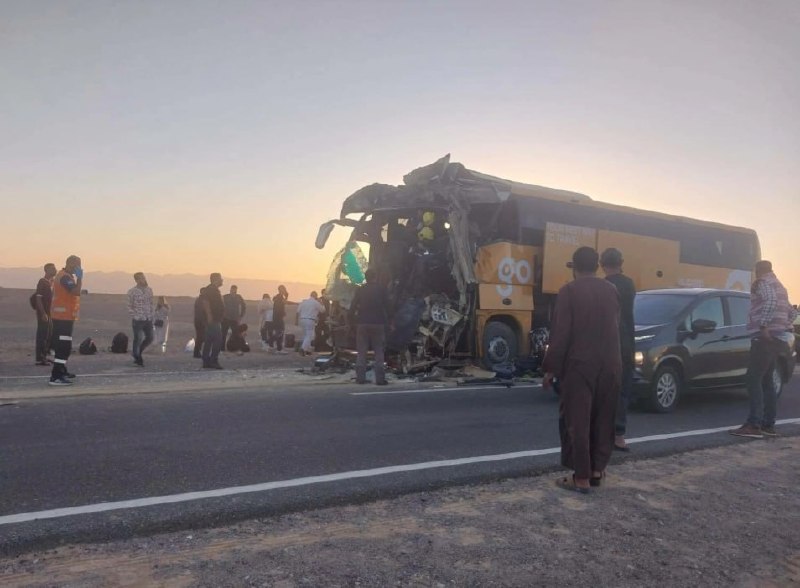 אוטובוס תיירים מתנגש במשאית במצרים: שלושה הרוגים, 25 פצועים נוספים חאקין.az צור קשר