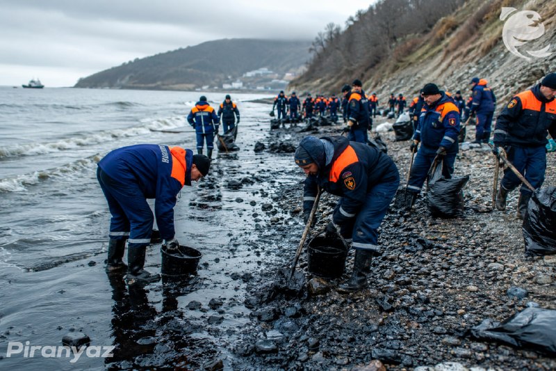 В МЧС рассказали о ликвидации последствий разлива нефтепродуктов