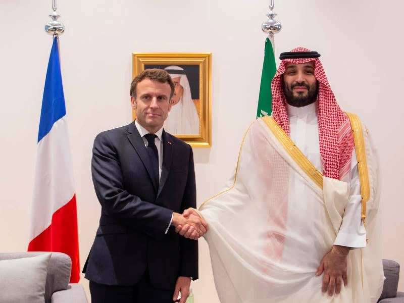 رصد: ✅ محمد بن سلمان برای گفتوگو درباره درگیریهای خاورمیانه به فرانسه میرود🔻دفتررئیس جمهور فرانسه اعلام کرد که امانوئل مکر