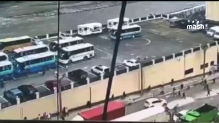 Двое российских граждан пропали без вести из-за оползня в Китае и Непале. Всего в зоне катаклизма находились пятеро россиян.Сели и наводнение начались из-за схода ледников и горных пород на границе Непала и китайского Тибета. В регионе гигантские разрушени