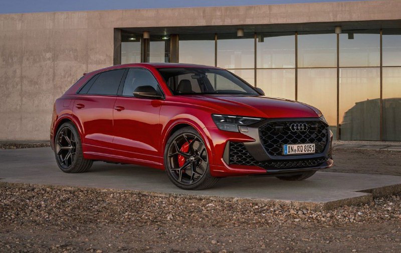 Представлена обновленная Audi RS Q8 PerformanceAudi RS Q8 Performance оснащен 64