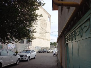 Olmazor tumani uy sotiladi