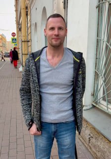 Против юриста из Петербурга Никиты Сорокина составили три протокола за старые постыСорокина задержали сегодня днем в Петербурге и доставили в отдел полиции Адмиралтейского района. Через несколько часов его отпустили на свободу.По словам самого юриста, прот